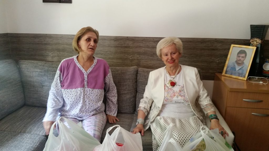 Mostar: Odvjetnica Nada Dalipagić uručila novčanu pomoć i pakete namirnica Višnji Pajtak