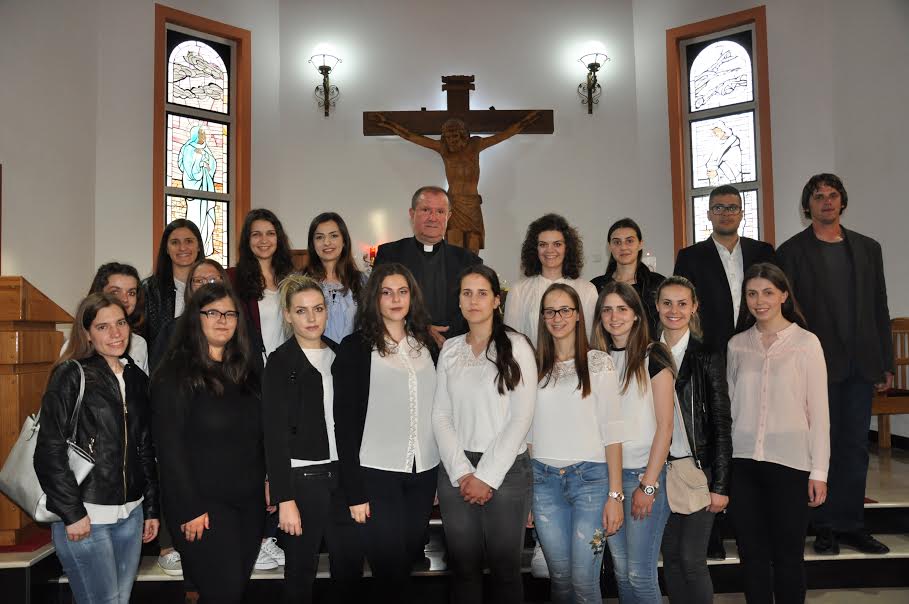 Mješoviti zbor studenata Teološko-katehetskog instituta iz Mostara gostovao u Briješću