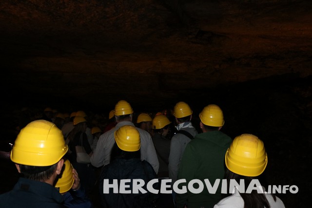 FPMOZ: Sudionici Likovne kolonije Krešimir Ledić posjetili špilju Vjetrenicu