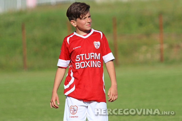 Pioniri Veleža ponovo uvjerljivi, predpioniri Blagaja preokretom do pobjede nad Veležom