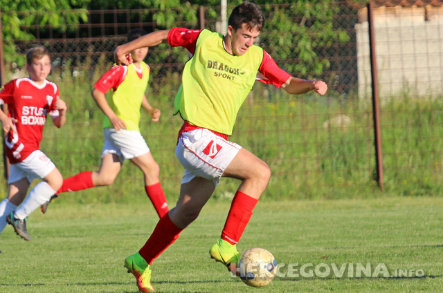 Pioniri Veleža ponovo uvjerljivi, predpioniri Blagaja preokretom do pobjede nad Veležom