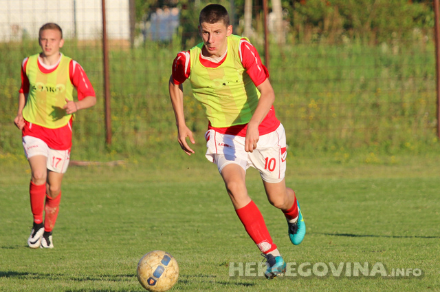 Pioniri Veleža ponovo uvjerljivi, predpioniri Blagaja preokretom do pobjede nad Veležom