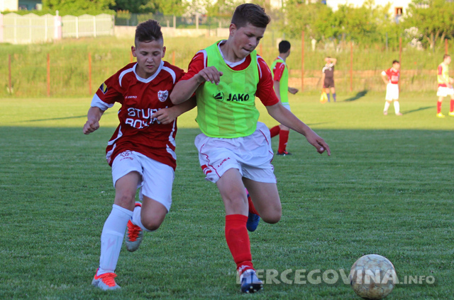 Pioniri Veleža ponovo uvjerljivi, predpioniri Blagaja preokretom do pobjede nad Veležom