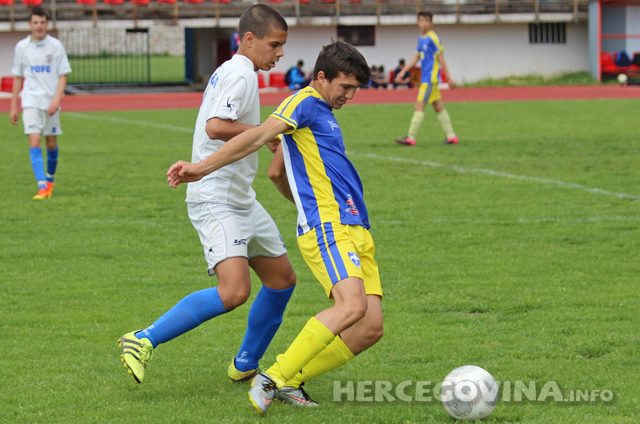 Pioniri i početnici Tomislava pobjedama u Ljubuškom nastavljaju utrku za doigravanje