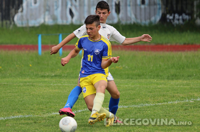 Pioniri i početnici Tomislava pobjedama u Ljubuškom nastavljaju utrku za doigravanje
