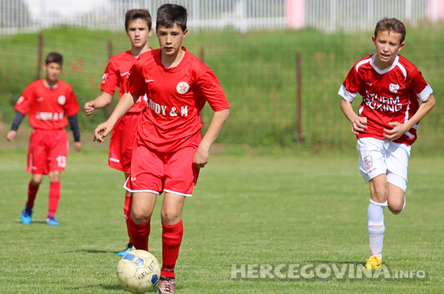 Pioniri Veleža ponovo uvjerljivi, predpioniri Blagaja preokretom do pobjede nad Veležom