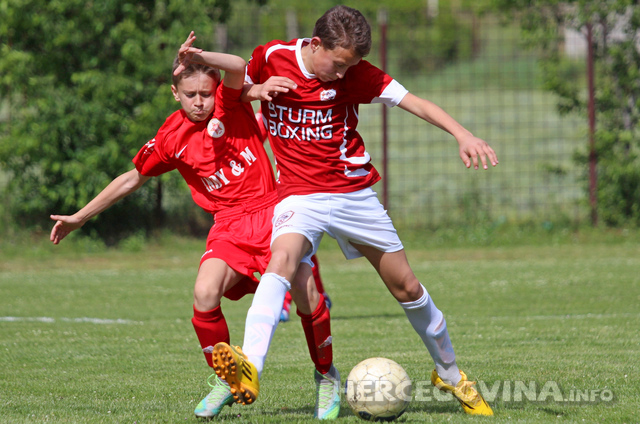 Pioniri Veleža ponovo uvjerljivi, predpioniri Blagaja preokretom do pobjede nad Veležom