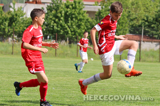 Pioniri Veleža ponovo uvjerljivi, predpioniri Blagaja preokretom do pobjede nad Veležom