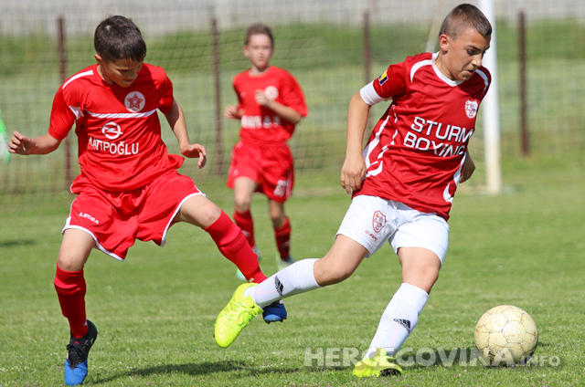 Pioniri Veleža ponovo uvjerljivi, predpioniri Blagaja preokretom do pobjede nad Veležom