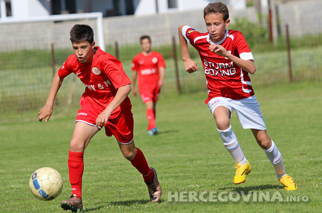 Pioniri Veleža ponovo uvjerljivi, predpioniri Blagaja preokretom do pobjede nad Veležom