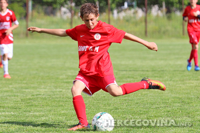 Pioniri Veleža ponovo uvjerljivi, predpioniri Blagaja preokretom do pobjede nad Veležom