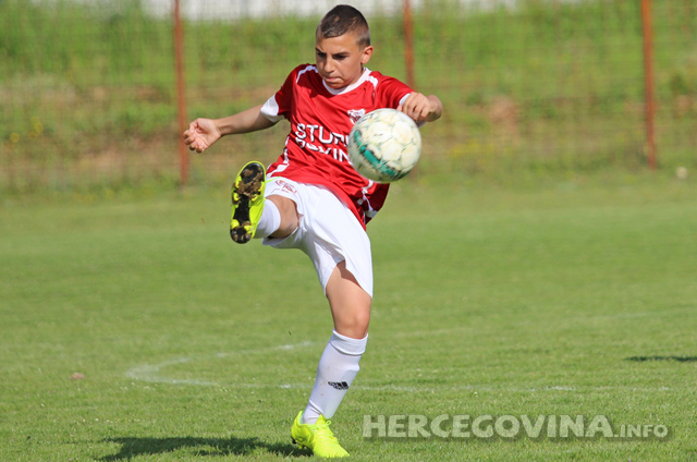 Pioniri Veleža ponovo uvjerljivi, predpioniri Blagaja preokretom do pobjede nad Veležom