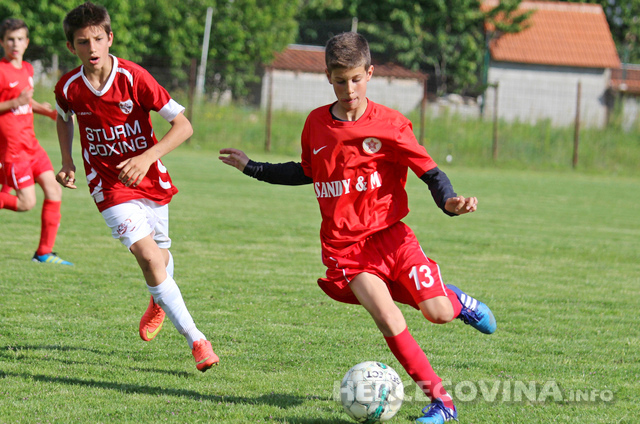 Pioniri Veleža ponovo uvjerljivi, predpioniri Blagaja preokretom do pobjede nad Veležom