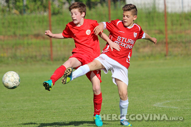 Pioniri Veleža ponovo uvjerljivi, predpioniri Blagaja preokretom do pobjede nad Veležom