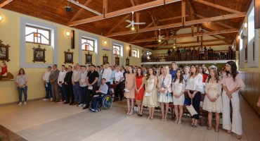 Mostar: U  župi sv. Ivana, apostola i evanđelista podijeljen sakrament sv. potvrde