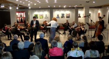 Simfoničari uz harmoniku i klarinet oduševili Mostarce