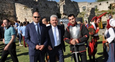 Premijer HNŽ-a otvorio srednjovjekovni sajam 'Stolačka tarča'