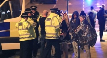 TERORISTIČKI NAPAD? 19 mrtvih i deseci ranjenih na koncertu u Manchesteru