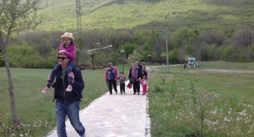 Mostar: Djeca i osoblje vrtića skupili 8 tona starog papira!