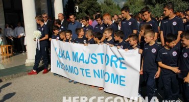 Najmlađi Plemići se oprostili od svoga Luke: Luka majstore nedamo te nikome