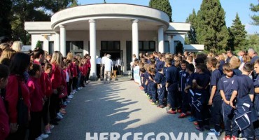 Tisuće Mostaraca na vječni počinak ispratilo svoje sugrađane