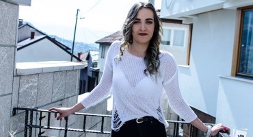 Mirela Hodžić:  Uživam u fotkanju bez obzira s koje sam strane fotoaparata