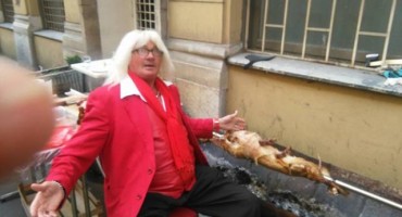 Okrenuli janje u centru Sarajeva