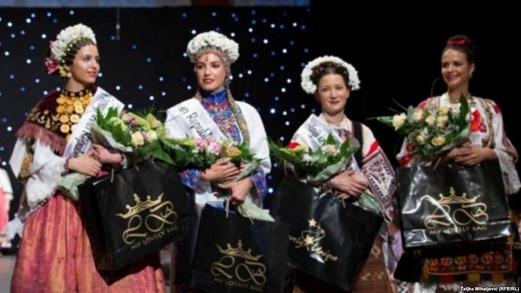 Revija tradicijske odjeće i izbor najljepše Hrvatice u narodnoj nošnji izvan Republike Hrvatske