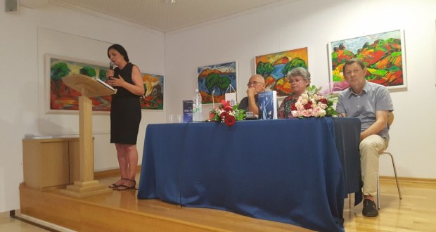 Hercegovačka pjesnikinja Marina Alerić Bebić predstavila u Splitu svoje zbirke poezije