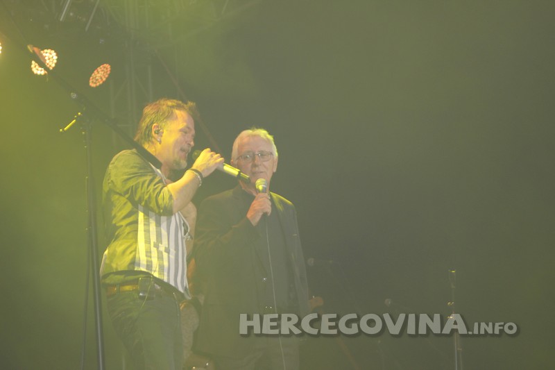 Veličanstvenim koncertom Oliver i Gibonni oduševili Mostar