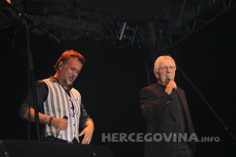 Veličanstvenim koncertom Oliver i Gibonni oduševili Mostar