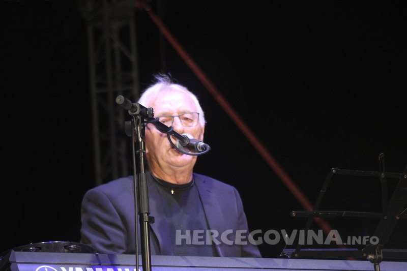 Veličanstvenim koncertom Oliver i Gibonni oduševili Mostar