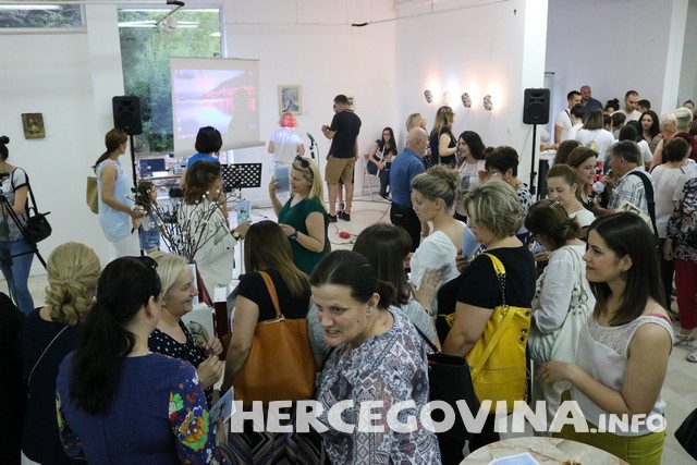 Mostar: Otvorena  izložba radova nastalih u KreArt radionicama