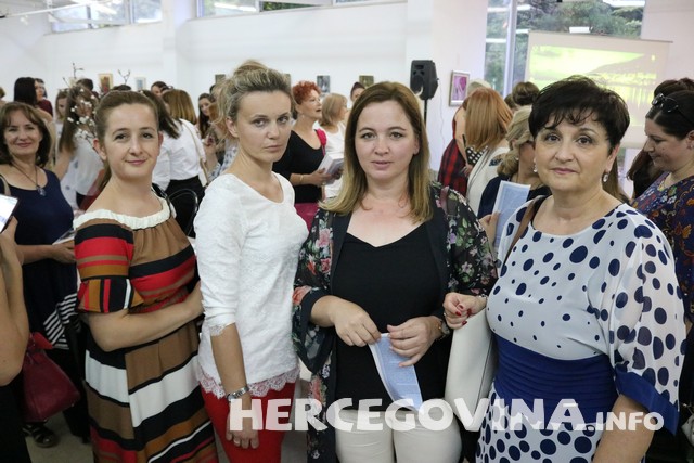 Mostar: Otvorena  izložba radova nastalih u KreArt radionicama