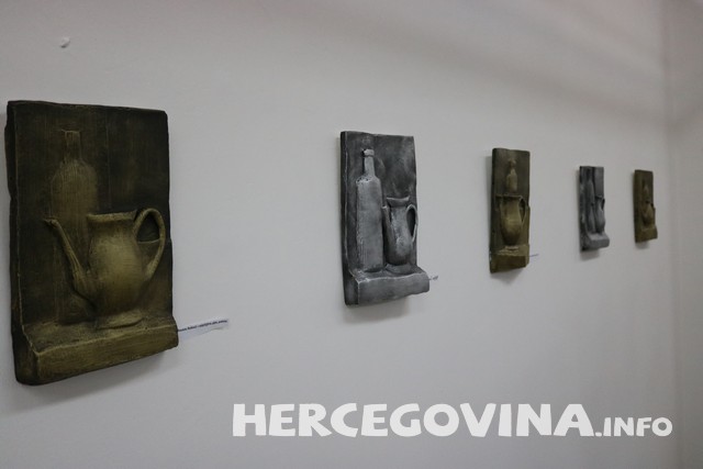 Mostar: Otvorena  izložba radova nastalih u KreArt radionicama