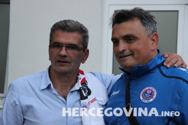 HŠK Zrinjski: Pogledajte radost navijača i nogometaša na terenu poslije utakmice protiv Slobode