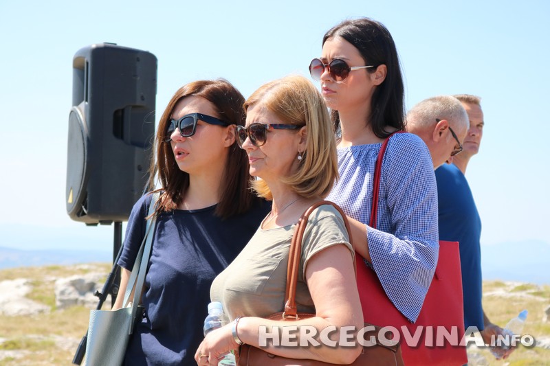 Mostar: Blagosovom spomenika braniteljima na Merdžan glavi zavšene Lipanjske zore
