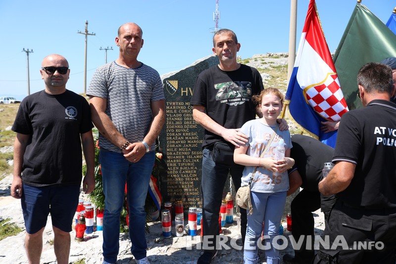 Mostar: Blagosovom spomenika braniteljima na Merdžan glavi zavšene Lipanjske zore