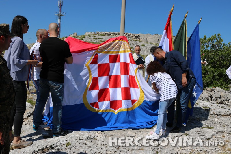 Mostar: Blagosovom spomenika braniteljima na Merdžan glavi zavšene Lipanjske zore