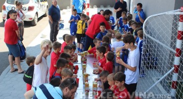 Prijateljsko druženje mladih nogometaša Zrinjskog i Sloge