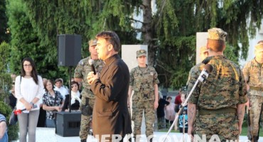 Mostar: Poslušajte pjesmu Braniteljski put u izvedbi don Dragana Filipovića