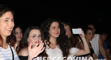 Dan poslije: Pogledajte tko je sve bio na koncertu Olivera i Gibonnija