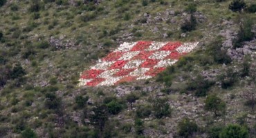 Hrvatskom grbu ponad Širokoga Brijega vraćen stari sjaj