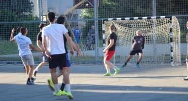 Donosimo kompletne rezultate jučerašnjeg dana kao i satnicu današnjeg dana turnira 'Volim te bola'