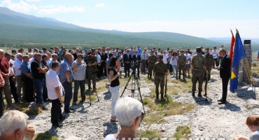 Mostar: Blagoslovom spomenika braniteljima na Merdžan glavi zavšene Lipanjske zore