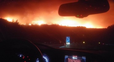 Za pakleni požar kod Makarske krive su iskre iz dalekovoda!? 