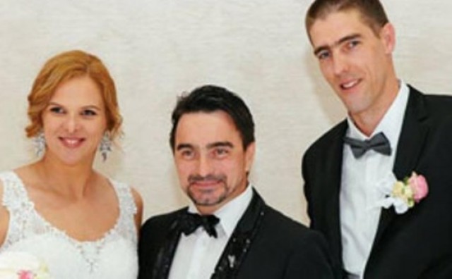 Poznati ljubuški rukometaš i lijepa Osječanka vjenčali se u crkvi na Humcu
