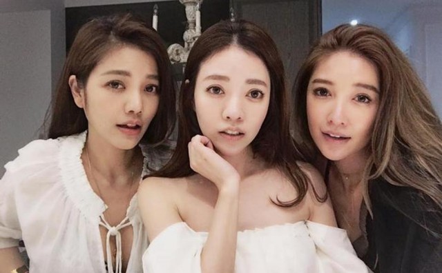 sestre, majka, izgled, tajna