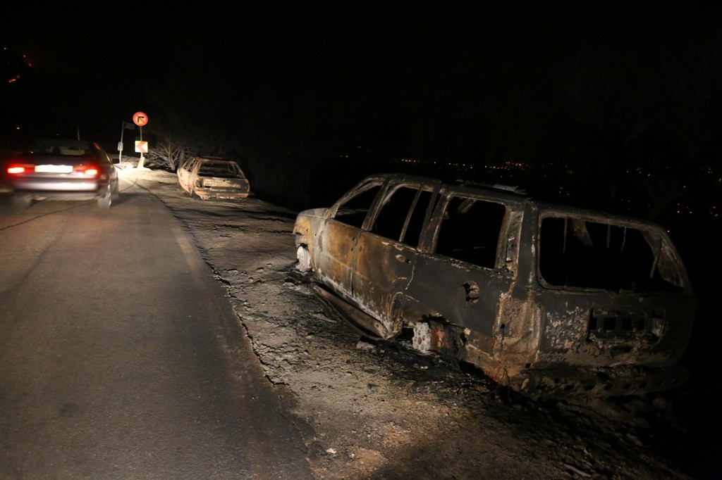 Vatrogasci čitavu noć spašavali Podstranu i Strožanac: Torcidaši napravili živi zid i obranili kuće!