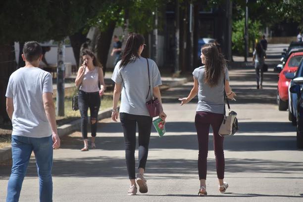 Mostar se budi: Invazija brucoša na kampus